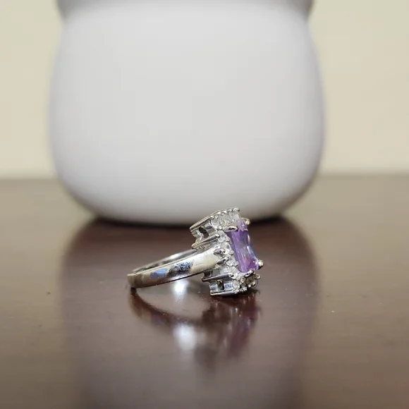Lavender Gemstone Ring - Picture 4 of 7